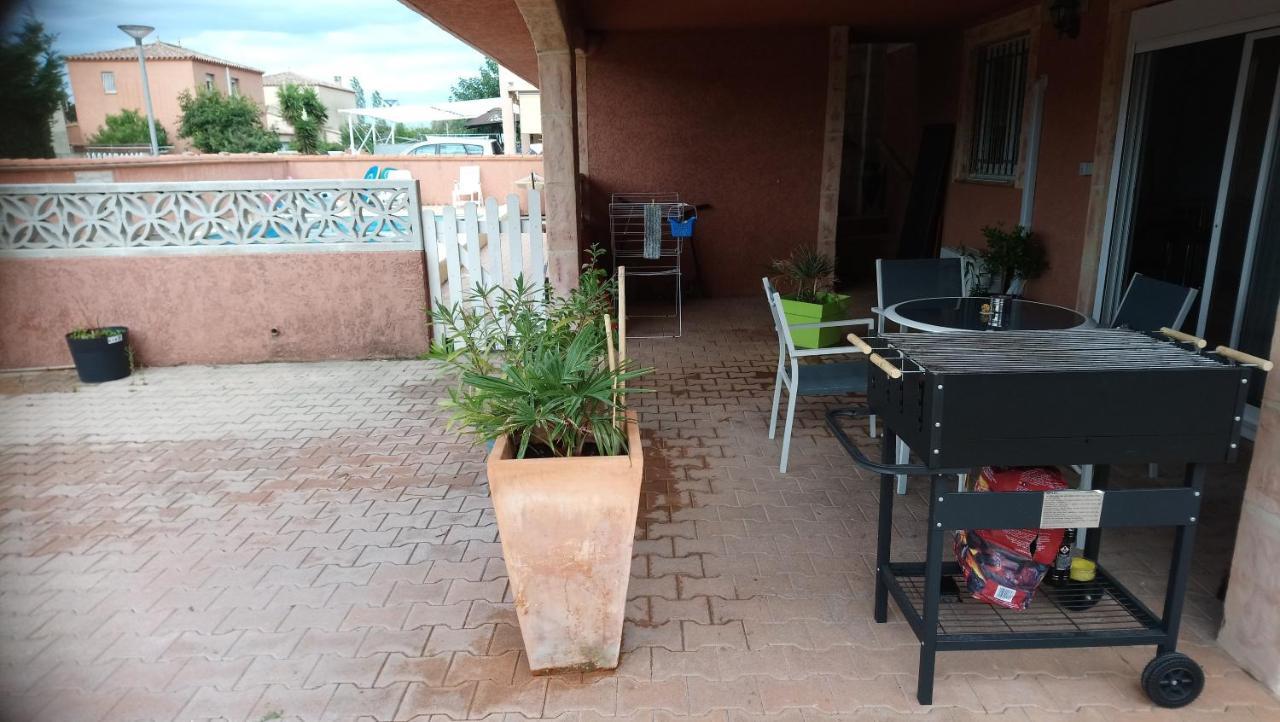 Appartements Dans Residence Avec Piscine - Mer A 500M Saintes-Marie-la-Mer Buitenkant foto