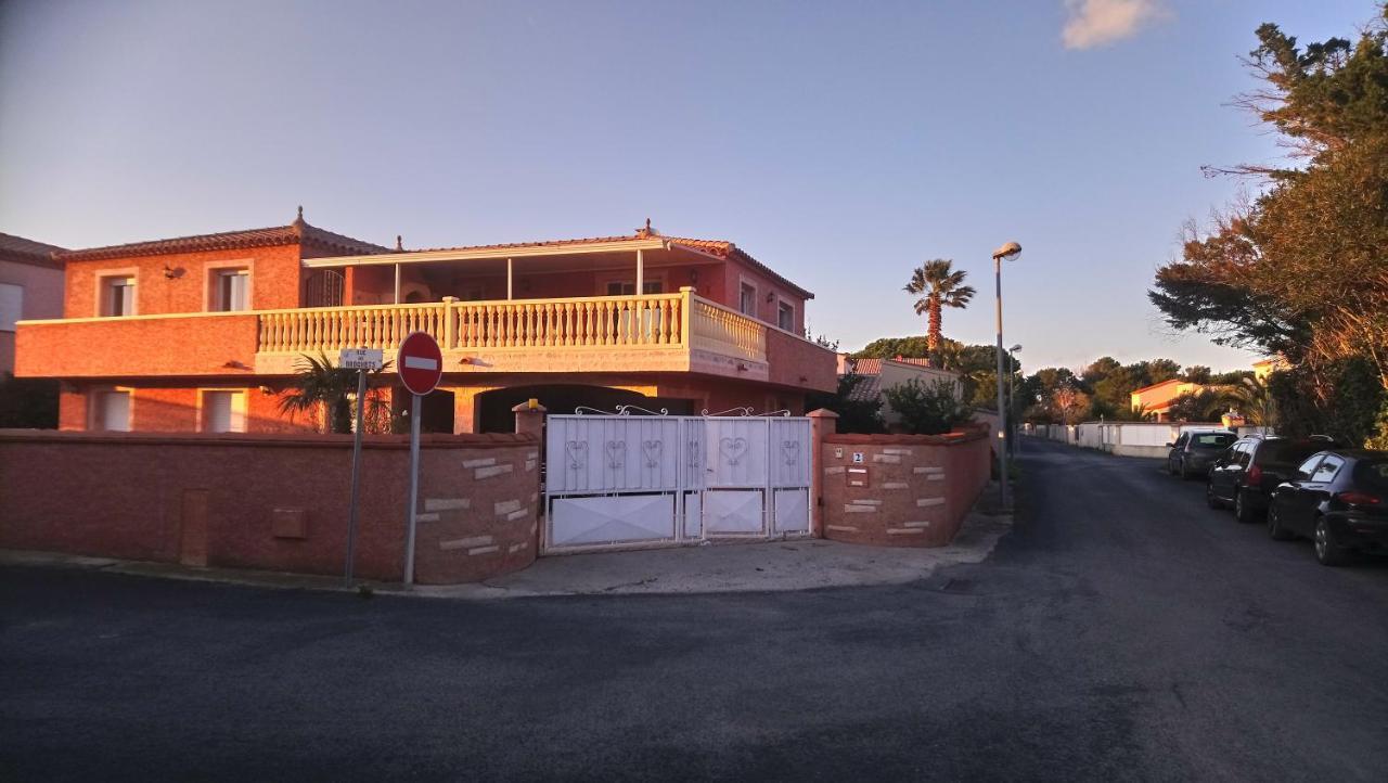 Appartements Dans Residence Avec Piscine - Mer A 500M Saintes-Marie-la-Mer Buitenkant foto