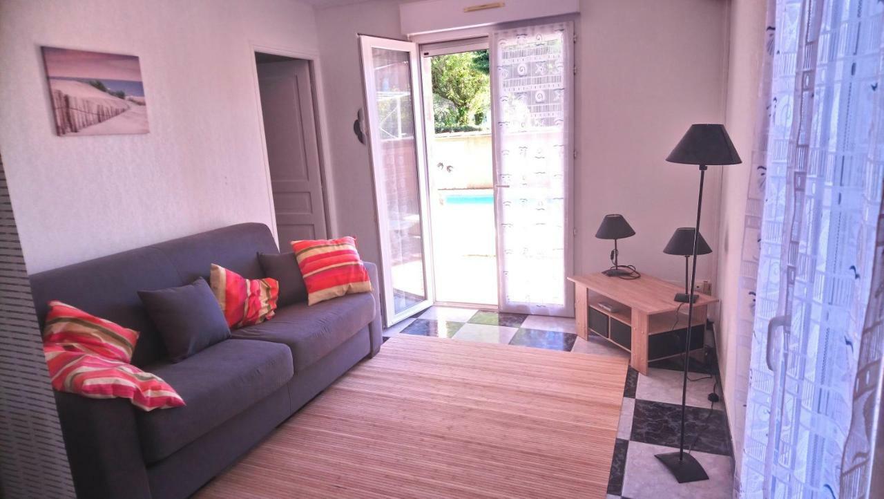 Appartements Dans Residence Avec Piscine - Mer A 500M Saintes-Marie-la-Mer Buitenkant foto