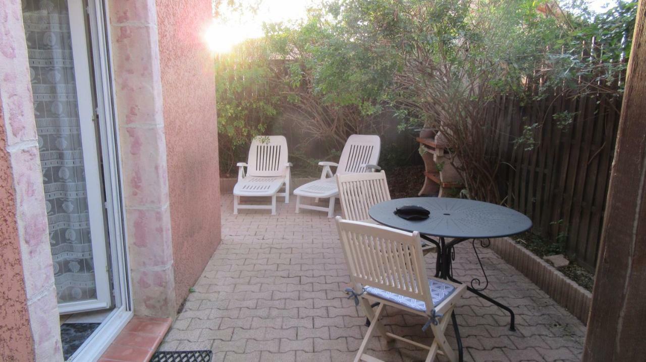 Appartements Dans Residence Avec Piscine - Mer A 500M Saintes-Marie-la-Mer Buitenkant foto